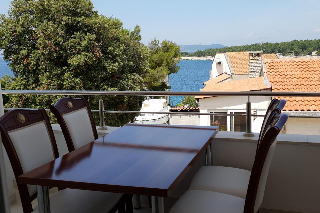 Apartments By The Sea Bilo, Primosten - 14601 Kültér fotó